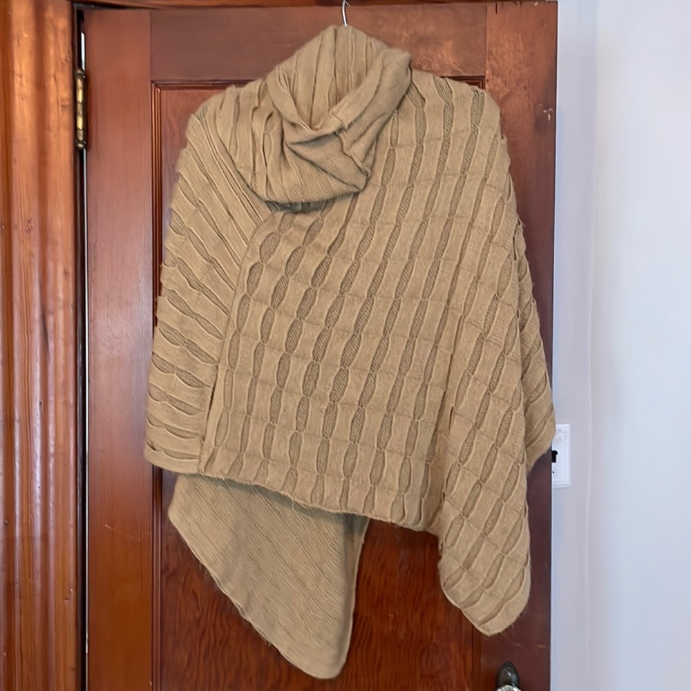 Tan poncho